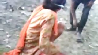 મિત્રના સભ્ય તરફથી યંગ ફીટસન ડ્રેગ્સ