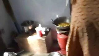 મોટા tits અને રસદાર લૂંટ સાથે રસદાર બોસ Fucked